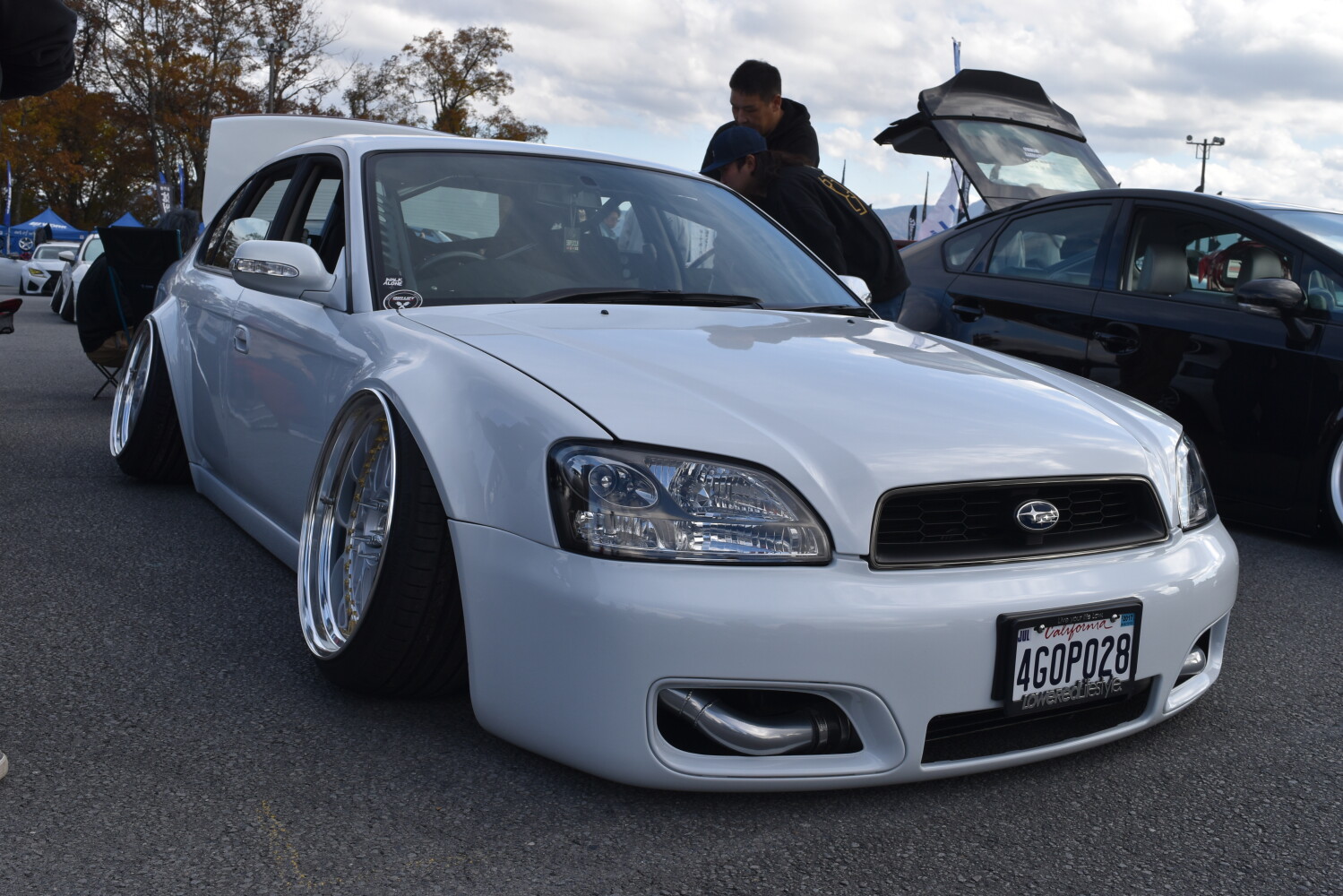 レガシィ B4-餃子ギャング